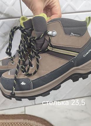 Черевики жіночі quechua водонепроникні для гірських походів, коричневі, довжина устілки 23,5 см