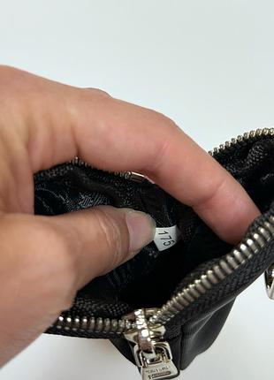 Міні-сумочка prada re-nylon на ремінь брелок 10