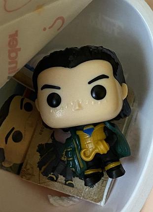 Колекційна фігурка kinder joy funko pop one piece crocodile, крокодайл, кіндер джой ван піс