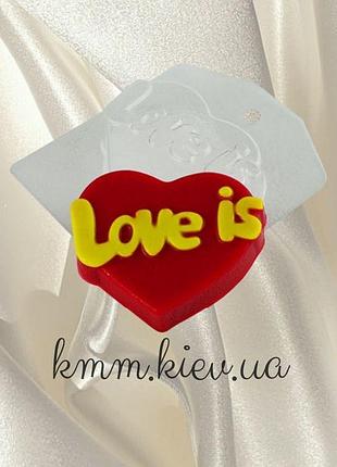 Пластикова форма серце love is