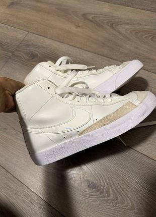 Кросівки nike високі білі