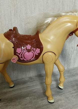 Іграшкова фігурка конячка  mattel barbie tawny