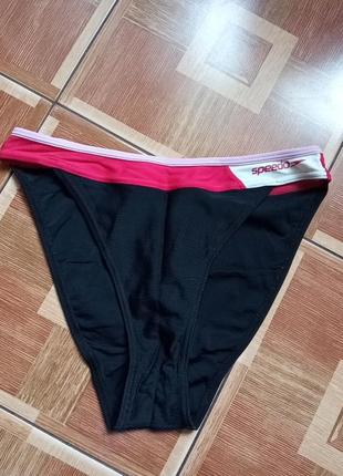 Спортивные плавки speedo