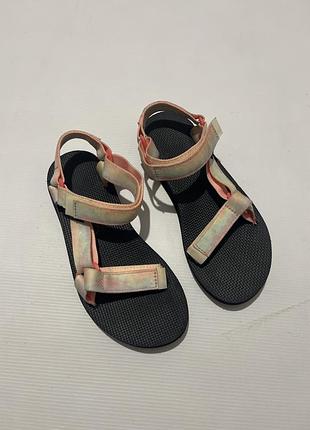 Босоніжки teva 38(24см)