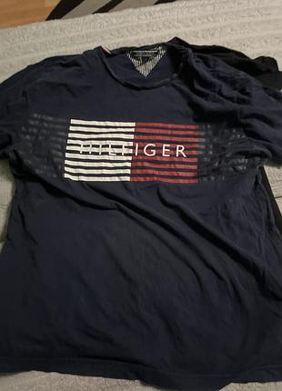 Футболка чоловіча tommy hilfiger синя з логотипом