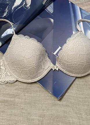 Intimissimi базовый бежевый бюст с кружевом