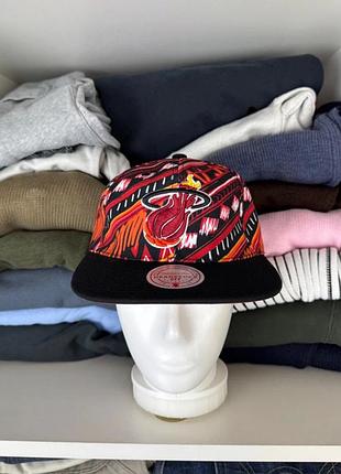 Оригінальна кепка mitchell & ness miami heat