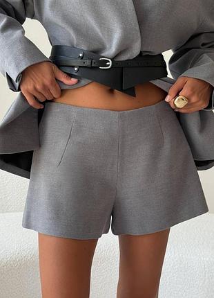 Трендовые шорты из костюмной ткани хит