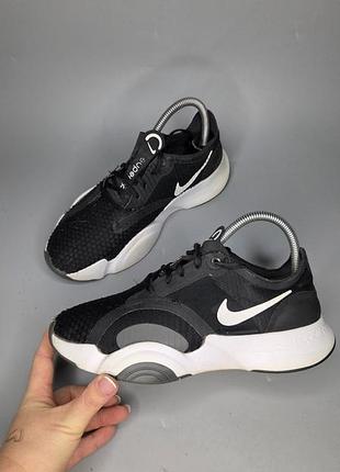 Жіночі кросівки nike