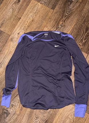 Спортивный лонгслив nike
