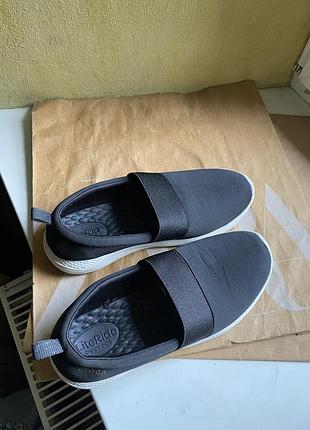 Кроссовки crocs w8 38 размер 2