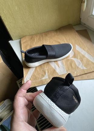Кроссовки crocs w8 38 размер 4