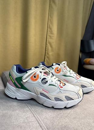 Кросівки жіночі adidas astir originals gw9752 різнокольорові