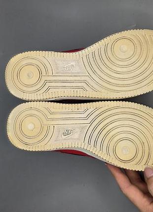 Красные кроссовки nike air forse 7