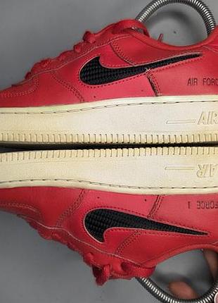 Красные кроссовки nike air forse 6