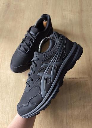 Крутые женские кроссовки  asics, оригинал, р. 38.