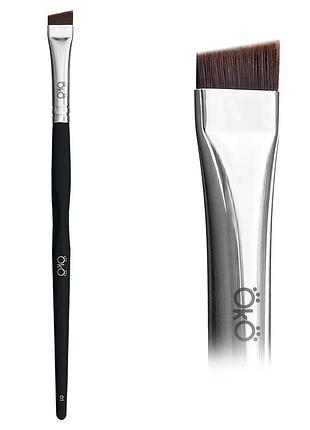 Кисть oko lash&brow большая скошенная no1 black edition