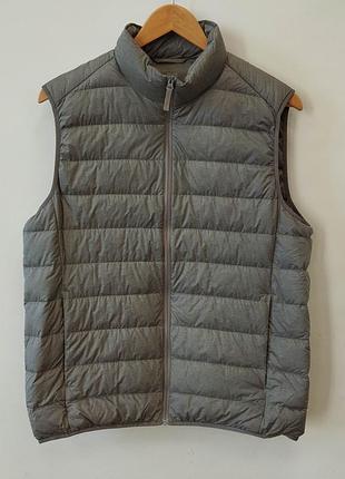 Мужская микропуховая жилетка uniqlo ultra light down (размер m) с чехлом