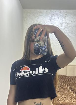 Футболка жіноча ellesse кроп топ чорна