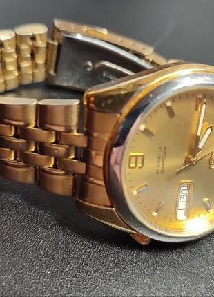 Часы seiko 5 механика , 37 мм(без заводной головки)