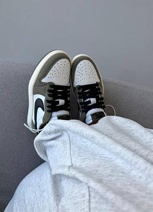 Кроссовки nike air jordan retro 1 medium olive 🫒 7