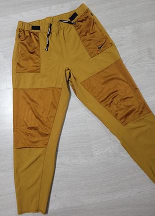Спортивні штани жіночі nike гірчичні