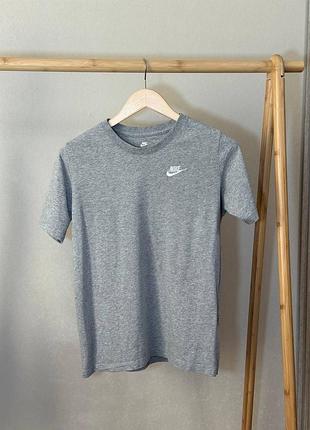 Футболка nike на зріст на зріст 158-170 см