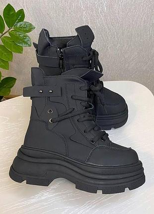 Зимние ботинки для девочек чёрные