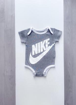 Боді nike розмір 0-6 місяців