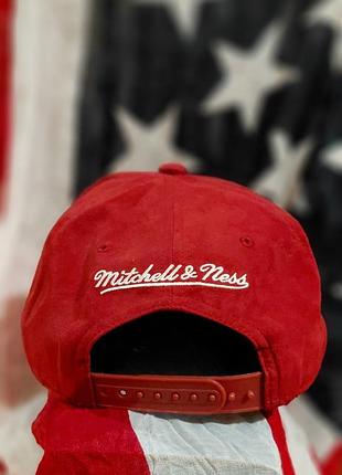 Бейсболка mitchell&ness червона 3