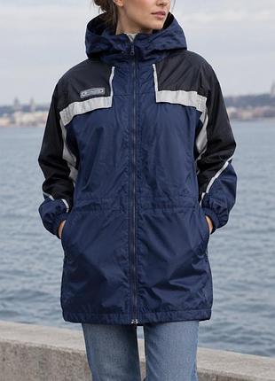 Куртка, ветровка, дождевик columbia sportswear company в идеальном состоянии, унисекс. 
куртка, ветровка, дождеватель columbia sportswear company.