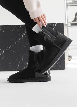 Женские ugg mini black lacquer 2 zip 7