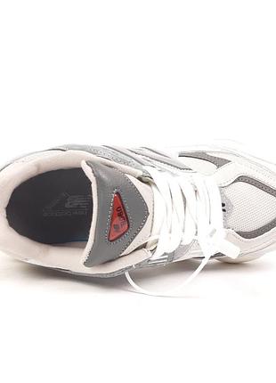 Balance 9060 серый красный язык 4