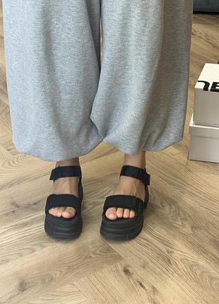 Сандалі ugg ashton ankle 38р. 6