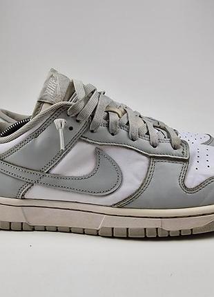 Кросівки nike dunk low у сіро-білому забарвленні