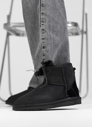 Жіночі ugg mini black lacquer