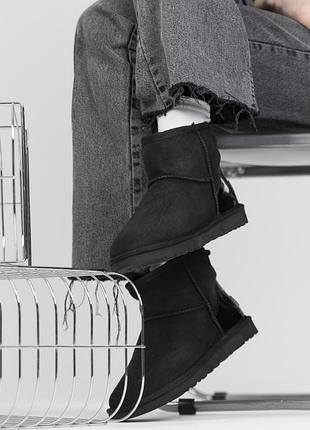 Жіночі ugg mini black lacquer 5