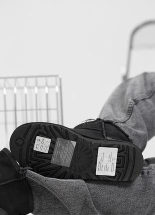 Жіночі ugg mini black lacquer 6