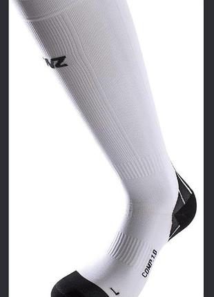 Компресійні спортивні гольфи бренду lenz (модель compression socks 1.0) з чорними та червоними вставками