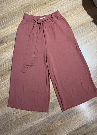 Брюки жіночі pull & bear кюлоти укорочені віскоза розмір м, 100% віскоза, колір терракотово рожевий.