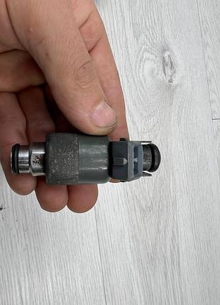 Паливна форсунка opel astra f, astra g, corsa b, tigra, vectra b x14xe, x16xe, 17091762