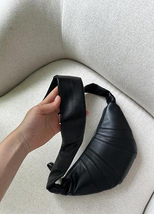 Сумка lemaire small croissant bag black 6