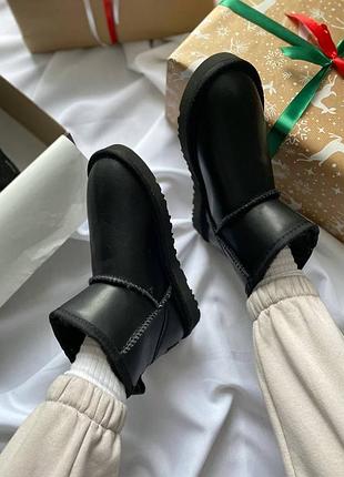 Трендові ugg classic mini leather 🖤 8