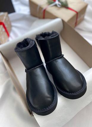 Ugg classic mini ii zip boot 🖤 8