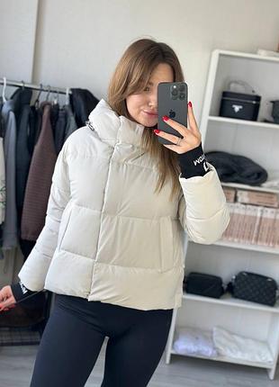 Куртка жіноча