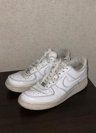 Кросівки унісекс nike air force 1 білі, розмір 41