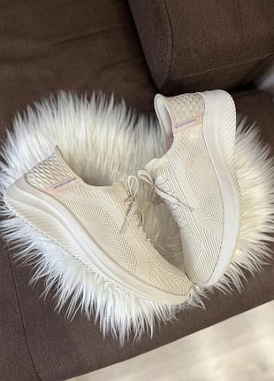 Кросівки skechers slip-ins жіночі, розмір 40, бежеві