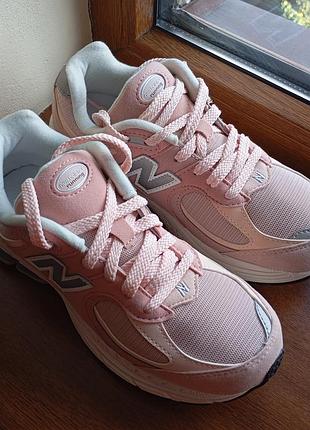 Светло-розовые кроссовки new balance 2002r pink sand оригинал новые р.35.5 натуральная замша