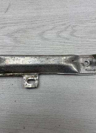 Кронштейн переднего бампера правой боковой пластины, bmw f10, f11, ф10, ф11, 715889408