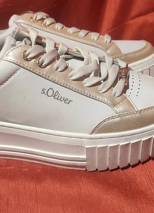 Стильные женские кроссовки s.oliver 4